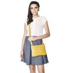 77083-BOLSA-COURO-AMARELA-MODELO