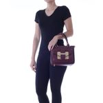78021---Bolsa-Couro-Soft-Bordo---Foto-Modelo