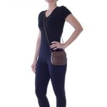 78111---Bolsa-Coruo-Soft-Conhaque---Foto-Modelo