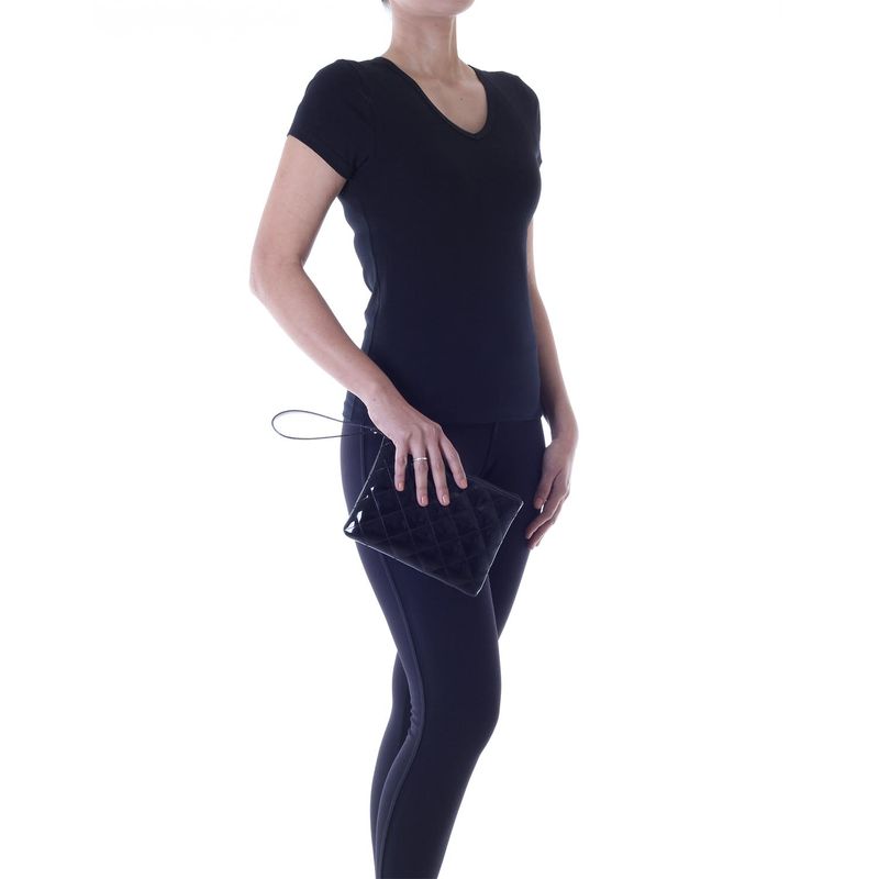 78007---Bolsa-Couro-Verniz-Lux-Preto---Foto-Modelo