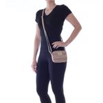 78040---Bolsa-Couro-Laser-Tribal-Amendoa---Foto-Modelo