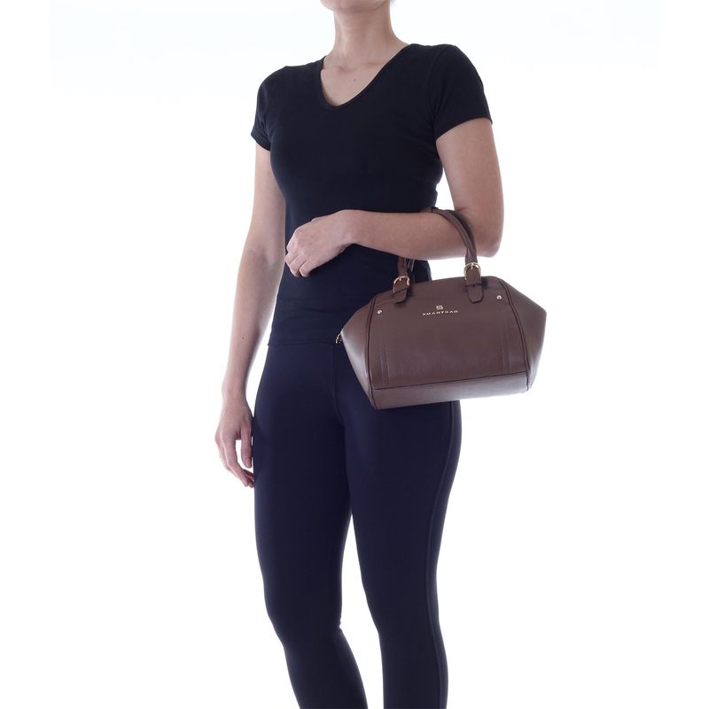 78086---Bolsa-Couro-Soft-Conhaque---Foto-Modelo-02