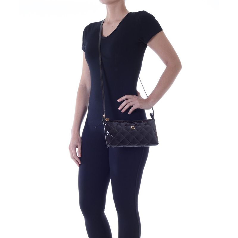 78006---Bolsa-Verniz-Lux-Cafe---Foto-Modelo-02